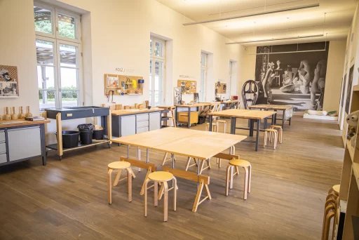 Ofene Werkstatt im Arp Labor mit Franca Perschen at Arp Museum Bahnhof Rolandseck, Remagen