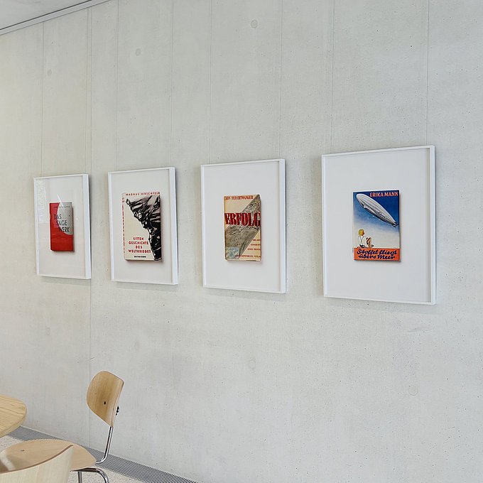 Fotoserie von Annette Kelm at NS-Dokumentationszentrums München, null