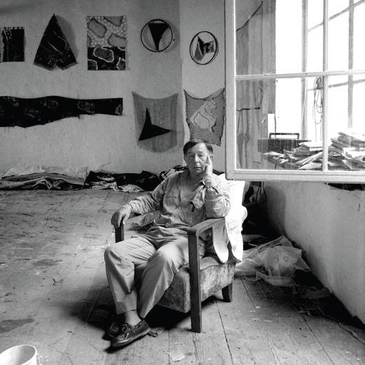 Ateliers et portraits d'artistes. Jean-Marie del Moral at Art Absolument, Paris