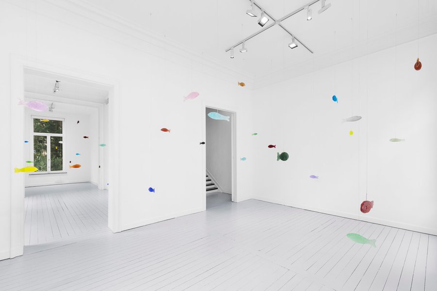 Ugo Rondinone primordial (rainbow) at Gladstone Gallery, Brussel
