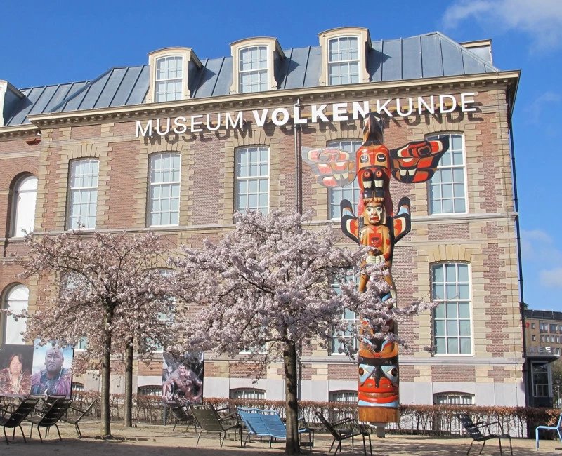 Tentoonstelling: Verhalen uit de collectie at Wereldmuseum Leiden, Leiden