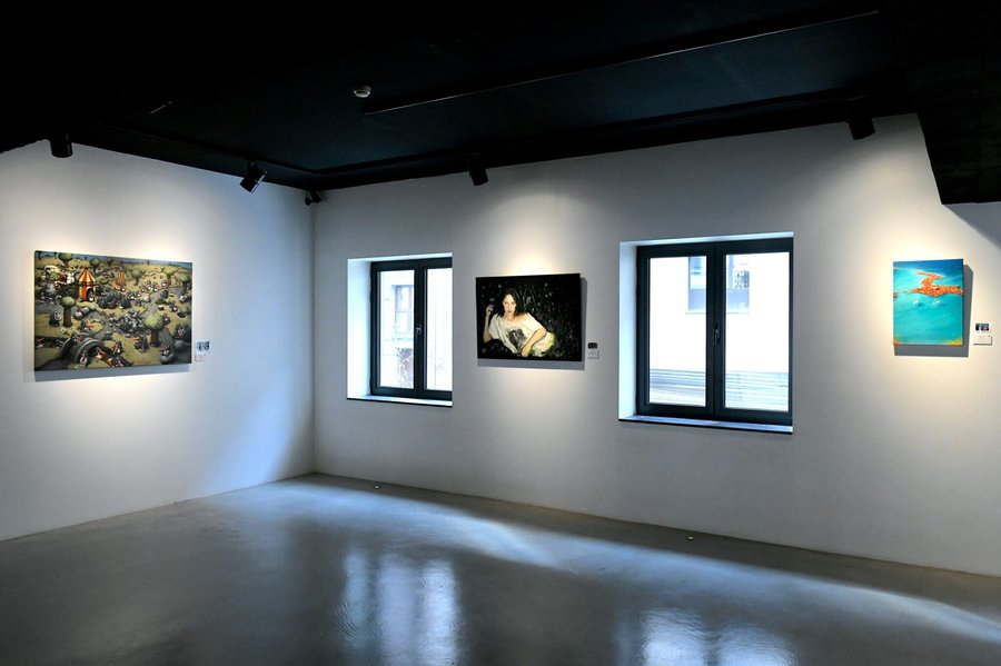 Art History at Mazel Galerie, Ixelles - Elsene