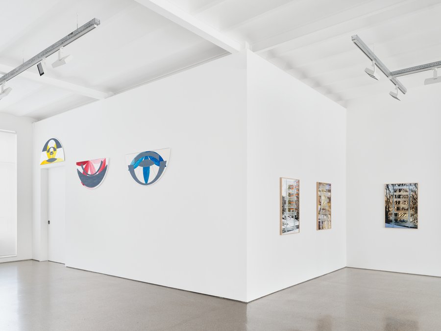 Marina Pinsky The Wave(s) or Newton’s Rings