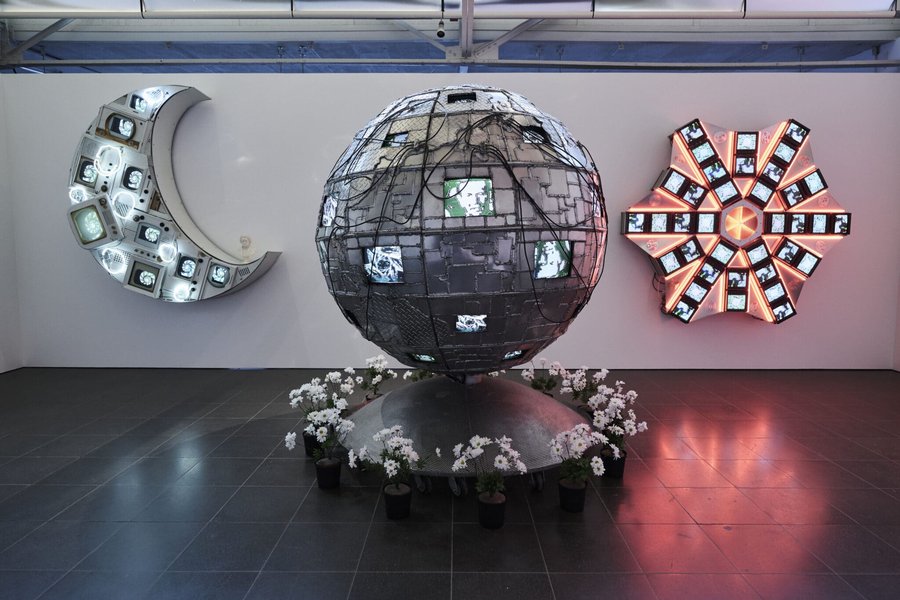 Nam June Paik. Earth, Moon, Sun at Ludwig Forum für Internationale Kunst, Aken