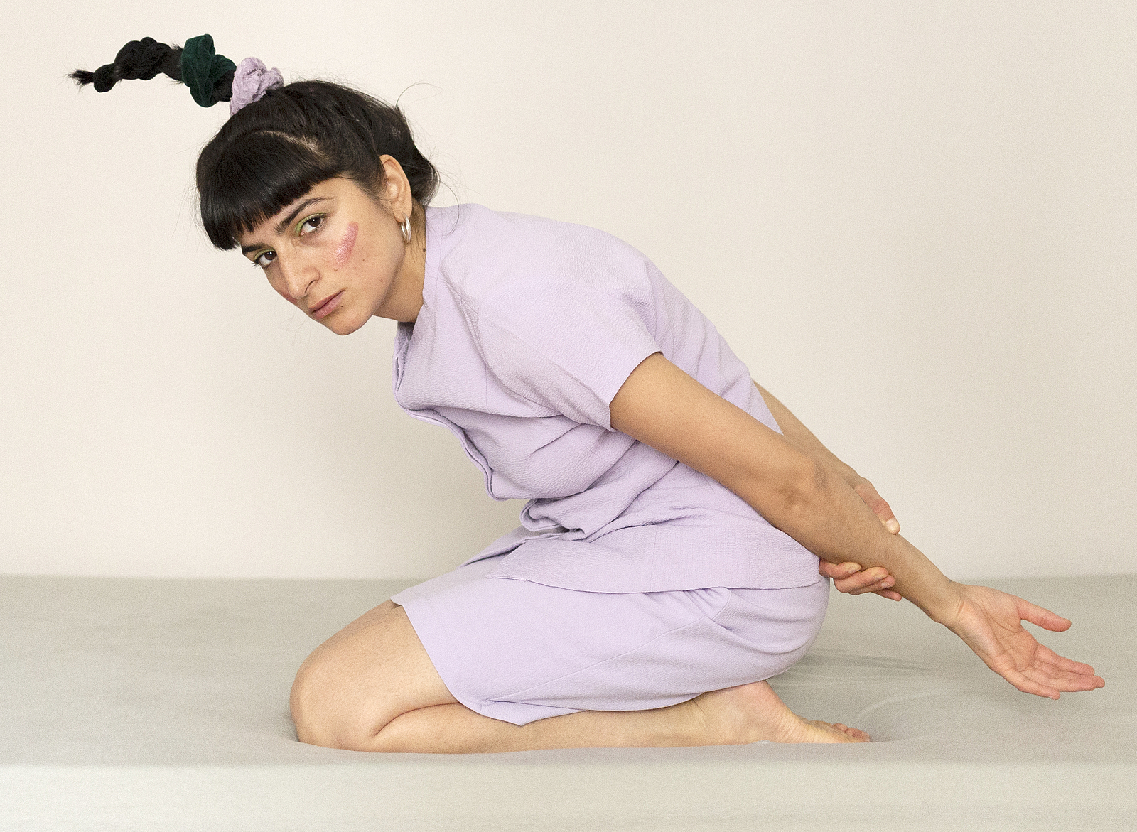 Cihan Çakmak. like a warrior: Klub M – Der Kunstklub für Jugendliche. Vom Selfie zum Porträt: 09.09.26 - 16:30-18:30