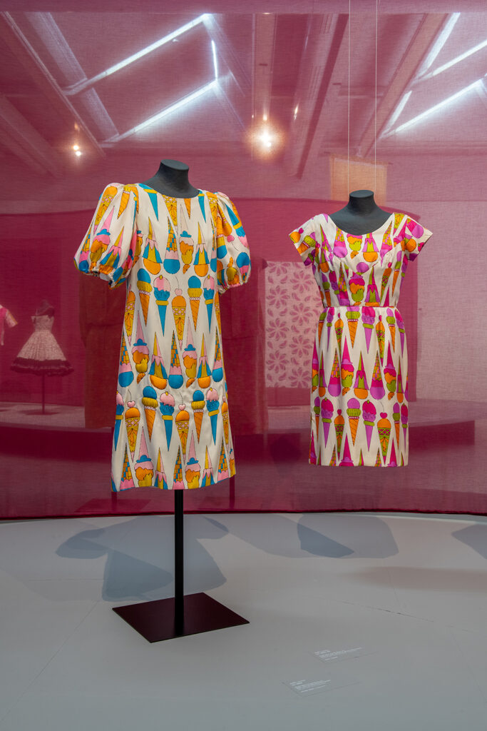 Andy Warhol, The Textiles at Cobra Museum voor Moderne Kunst, Amstelveen